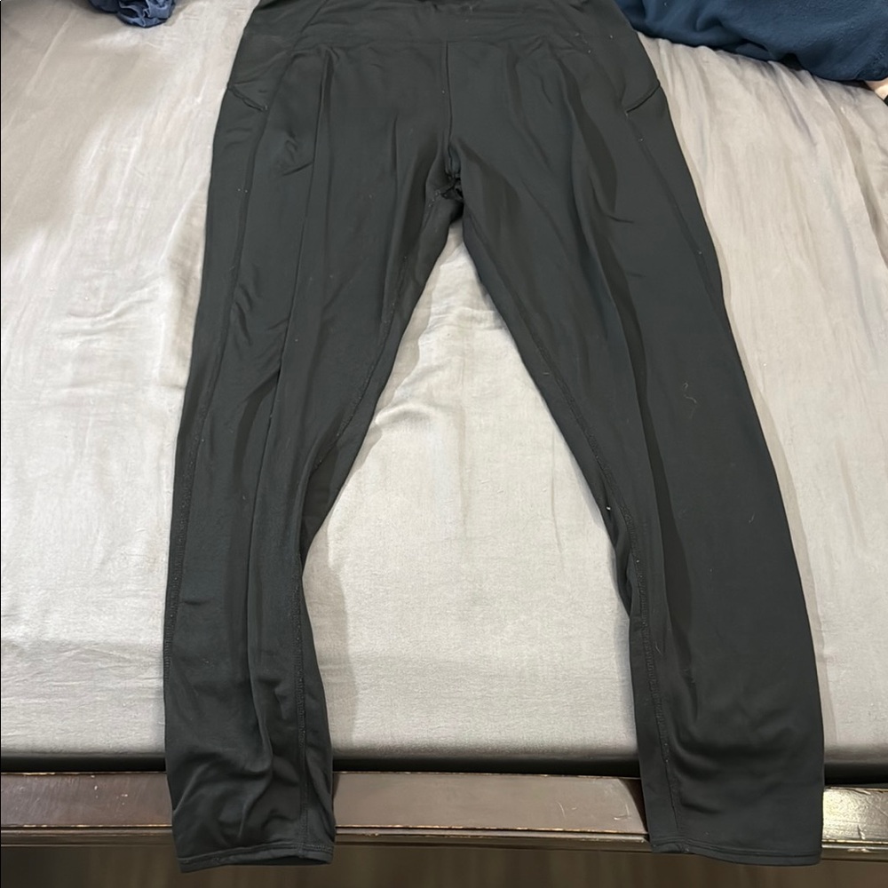 Sleek Black Performance Leggings